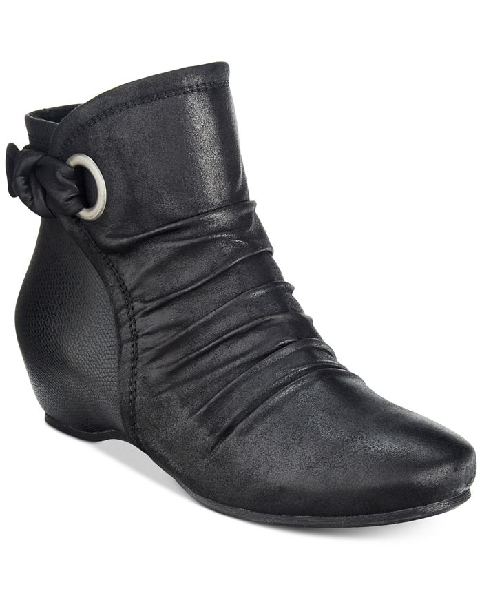 Bare traps tea wedge bootie discount