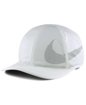 Nike - Featherlight Perf Cap