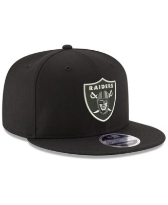 snapback raiders hat