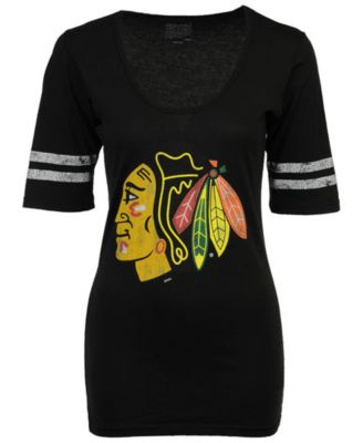 women's blackhawks t shirt