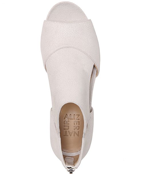 naturalizer greyson bootie