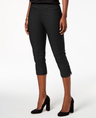 Lee Platinum - Petite Cropped Pull-On Capri Pants