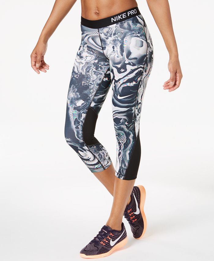 chisme Inconcebible interior Nike Pro Dri-FIT Printed Capri Workout Leggings - Macy's