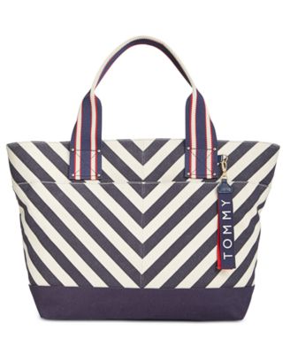 Tommy Hilfiger - Classic Tommy Chevron Canvas Extra-Large Tote
