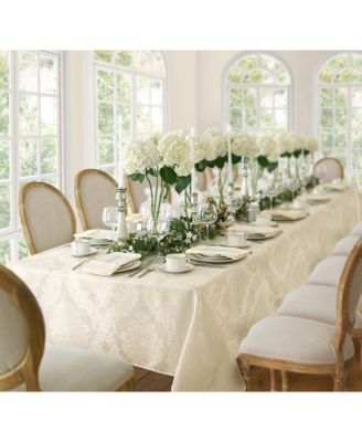 Barcelona Damask 60" x 102" Oblong Tablecloth