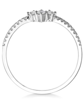 Diamond Curved Band (1/5 ct. t.w.) in 14k White Gold