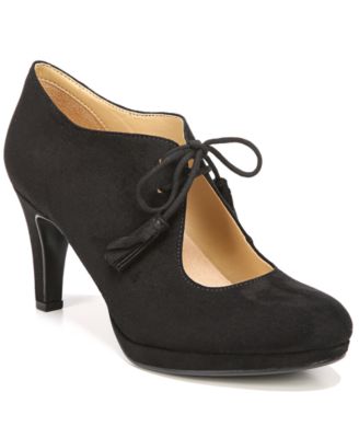 Naturalizer paxton platform pump on sale