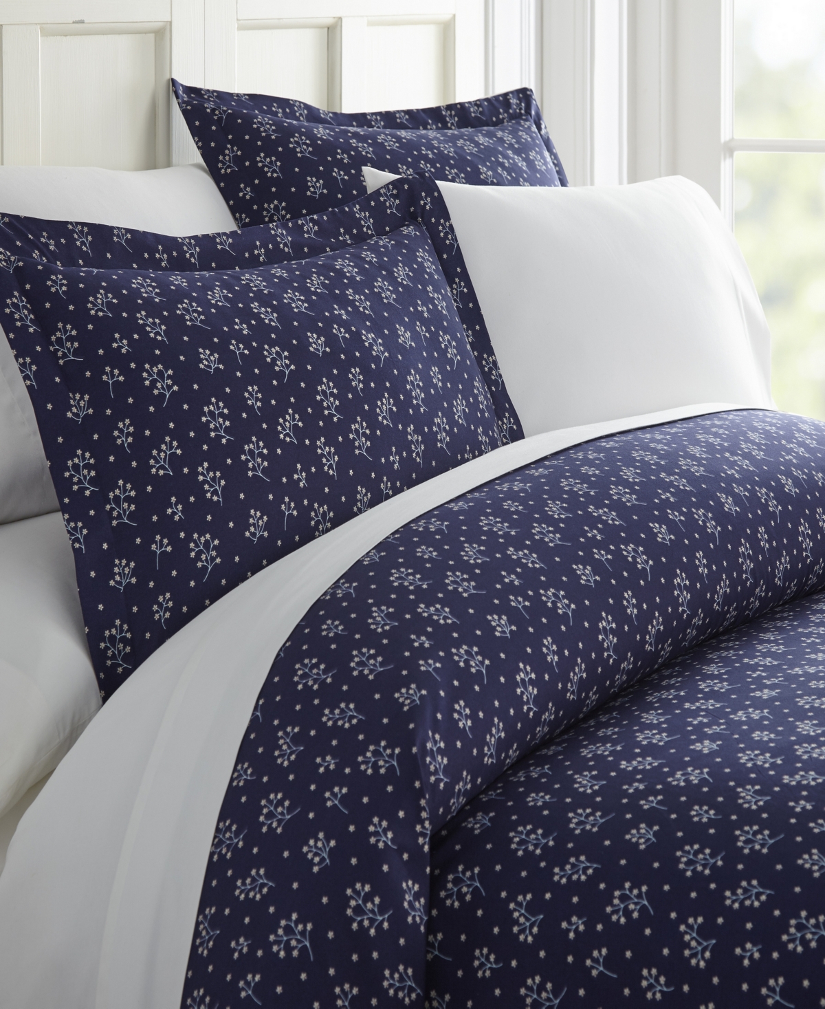 Ienjoy Home Lucid Dreams Patterned Duvet Cover Set By The Home Collection, Queen/full In Midnight Blossoms
