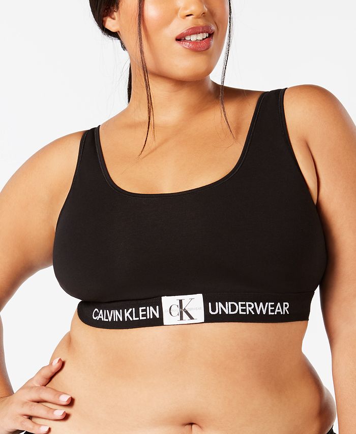 Dinkarville nødsituation Usikker Calvin Klein Plus Size Monogram Bralette QF5352 & Reviews - All Bras -  Women - Macy's
