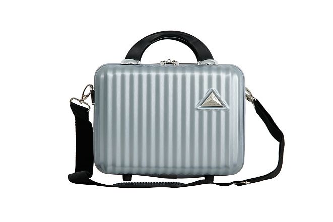 triforce luggage beauty case