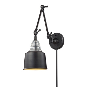 1 light swingarm sconce in Oiled Bronze