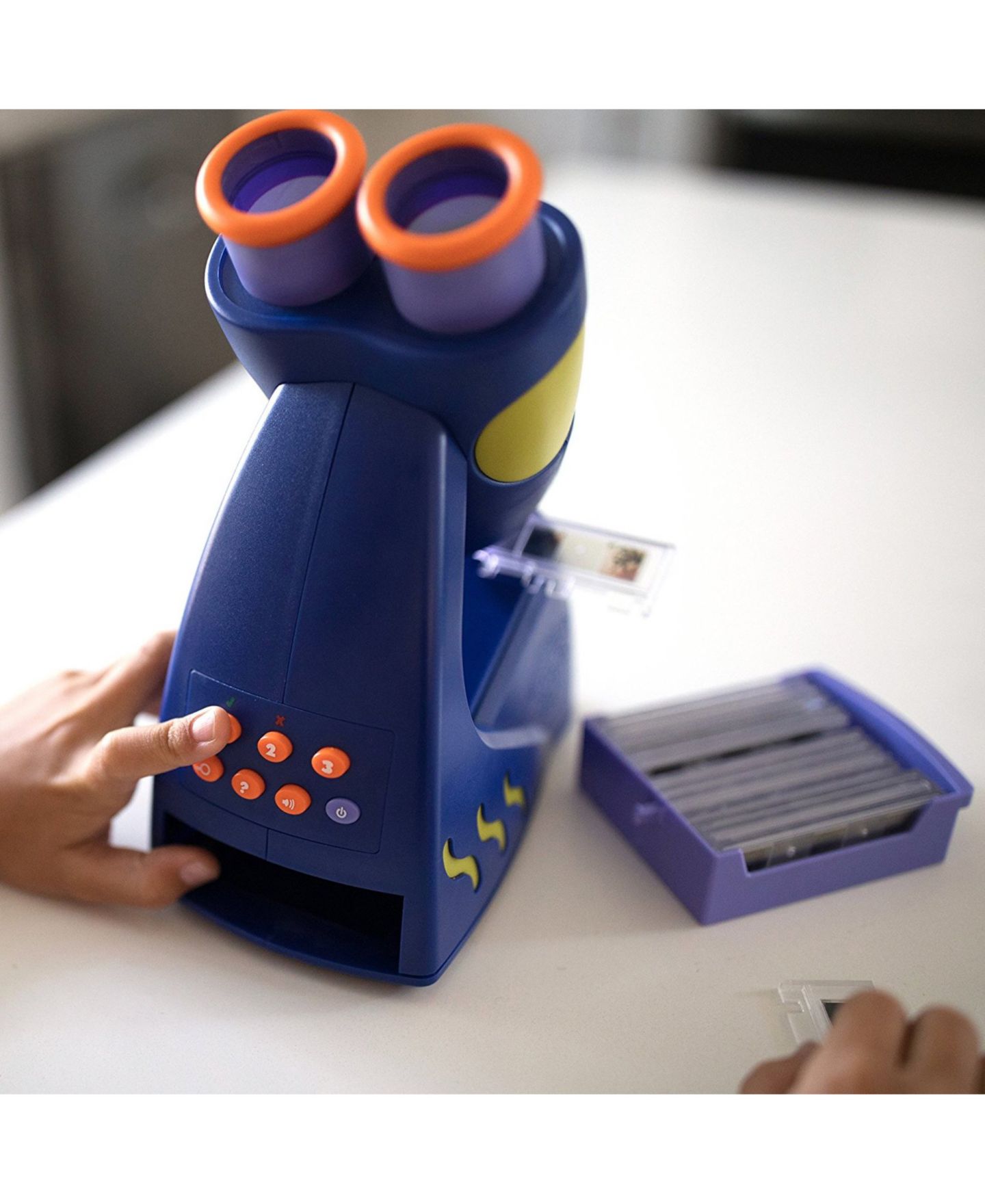 Детская игрушка Areyougame GeoSafari Jr. Interactive Talking Microscope, Ages 4+ — фото 7