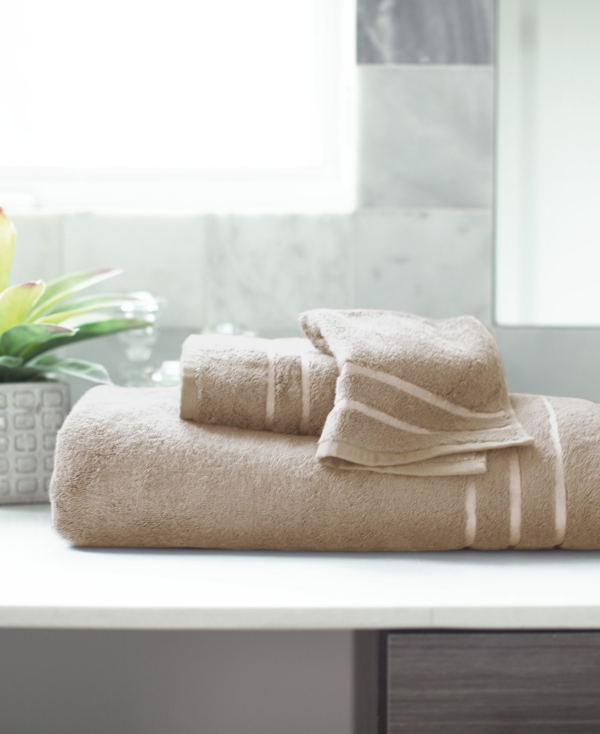 Cariloha 3-piece Towel Set Bedding In Tan