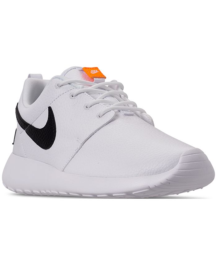finish line womens roshe run
