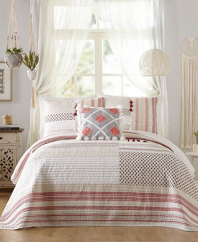 Jessica Simpson Tannen King Quilt & Reviews - Quilts ...
