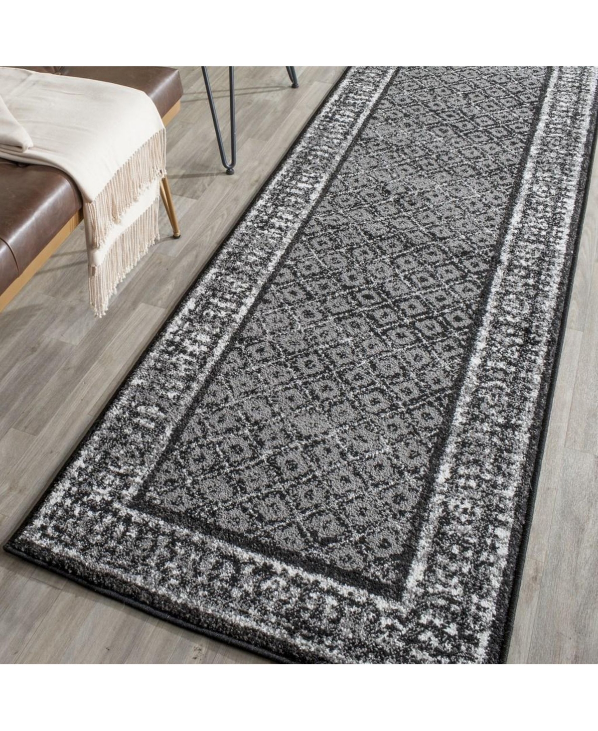 Safavieh Adirondack 110and Silver Area Rug - Black