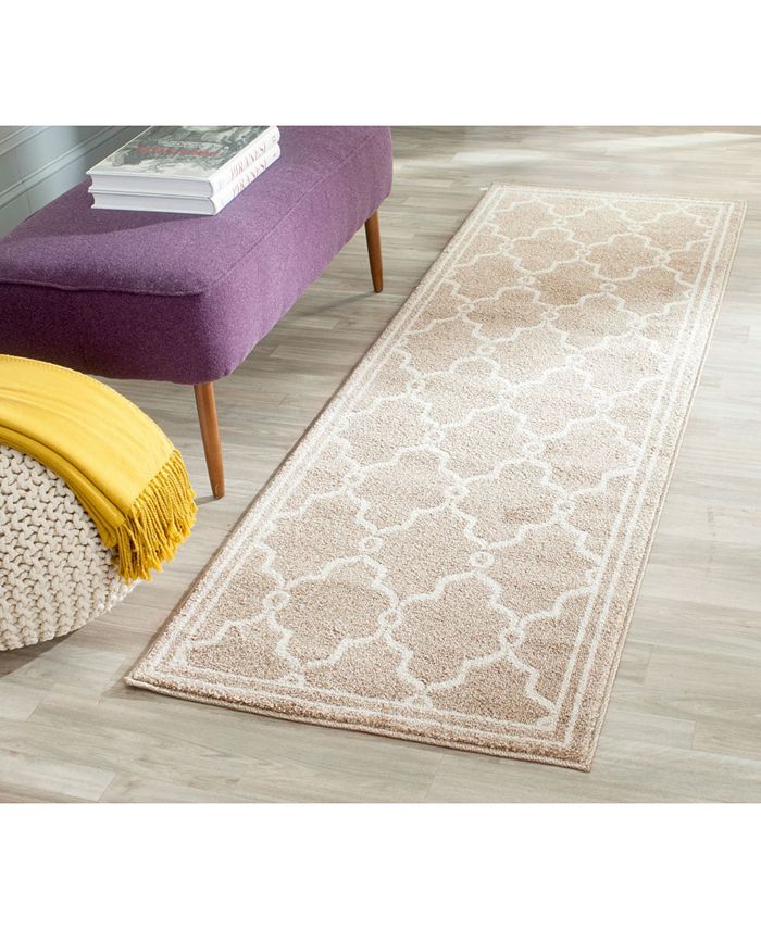 Safavieh Amherst AMT414 Wheat and Beige 2'3" x 7' Runner Outdoor Area