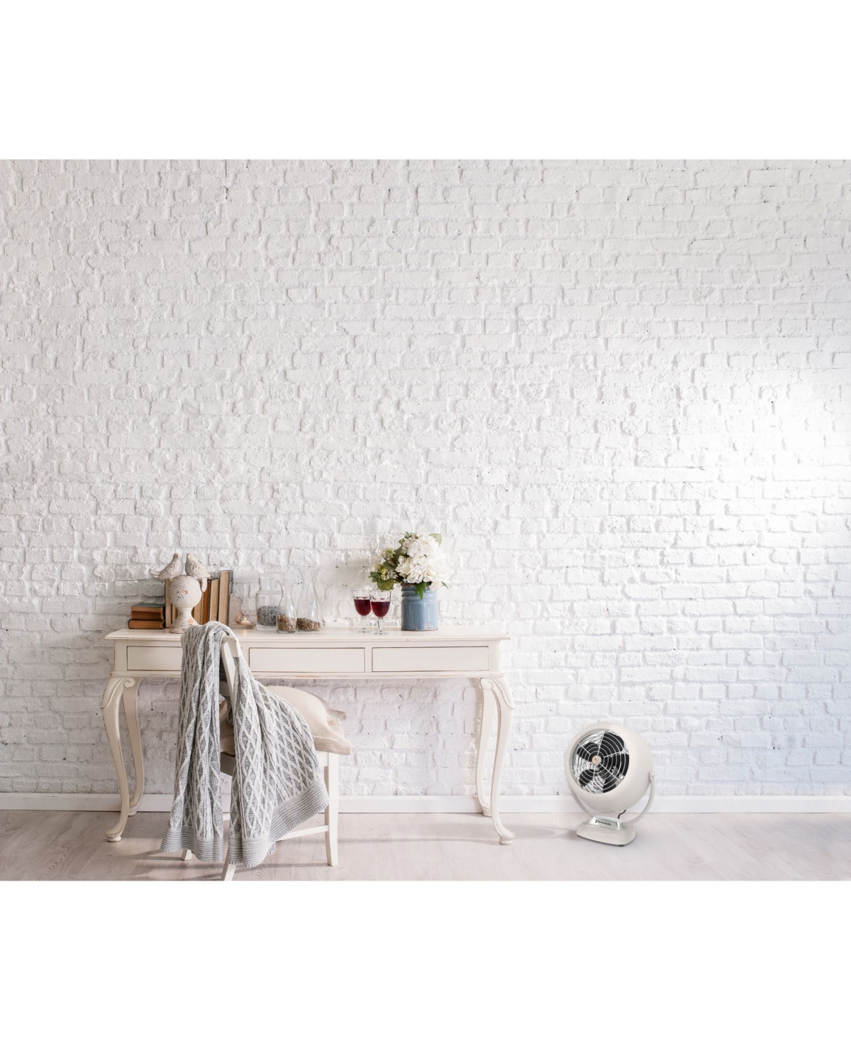 Vornado Fan Vintage Air Circulator In White