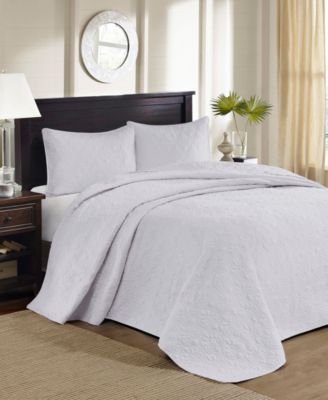Quebec Quilted Bedspread Sets