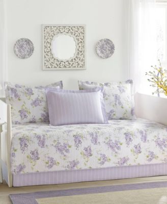 Macy's - Keighley Lily Daybed Set