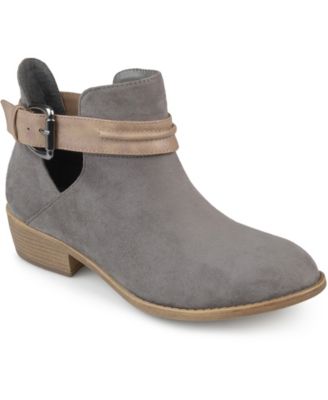 journee collection maci bootie