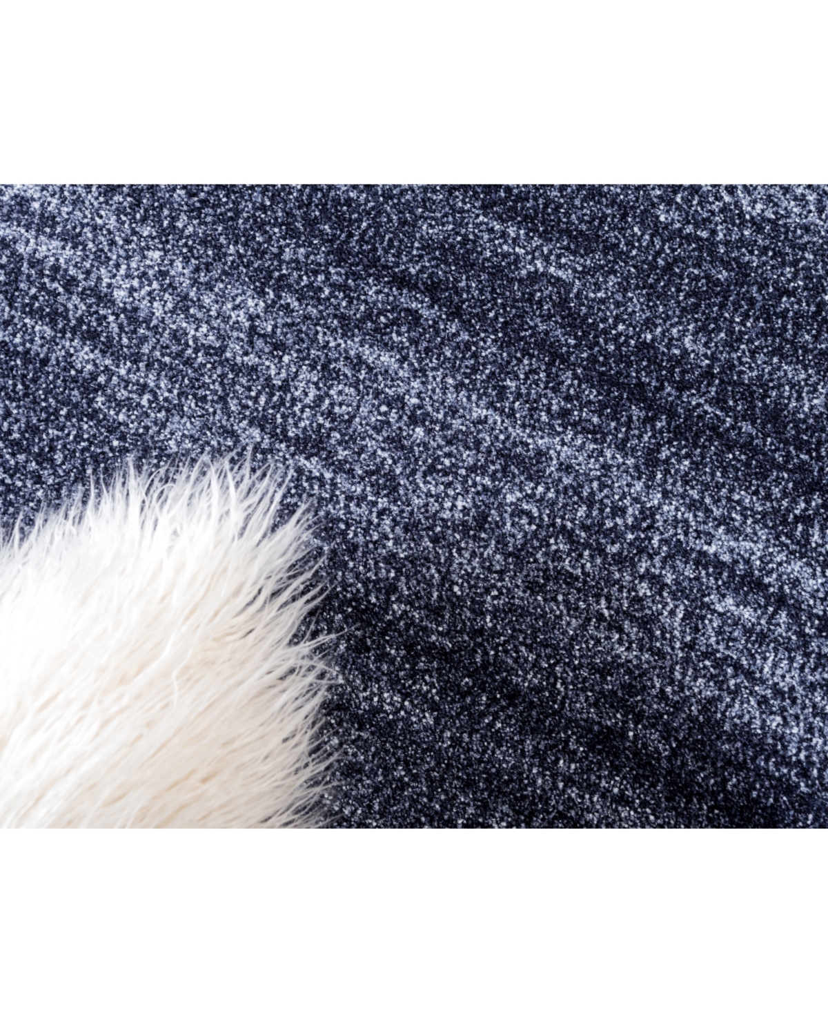 Bayshore Home Lyon Lyo4 7' x 10' Area Rug