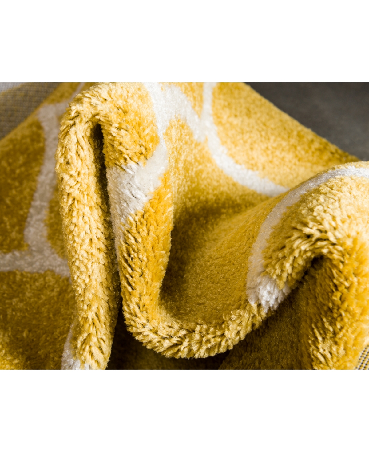 Bayshore Home Plexity Plx2 Area Rug