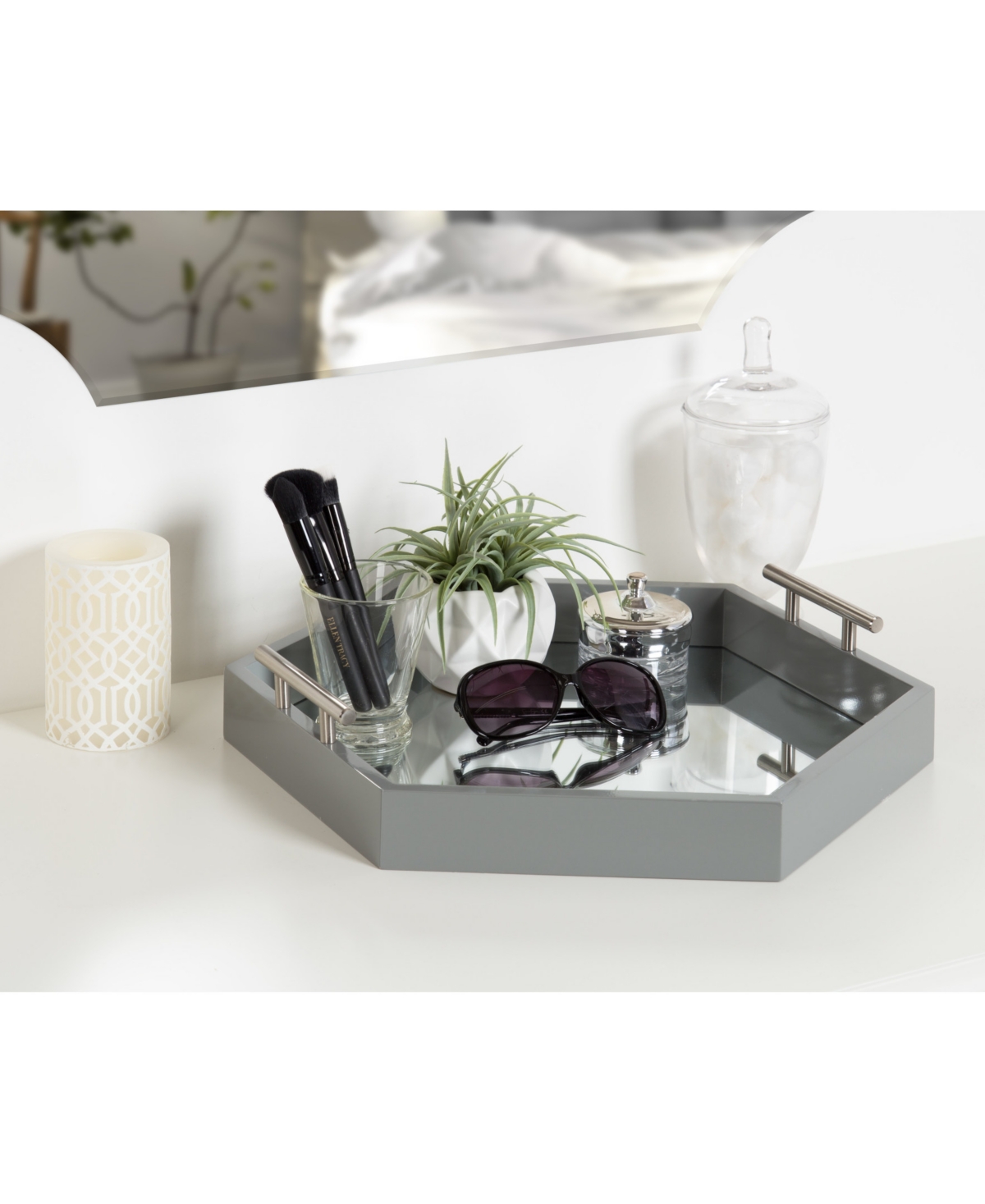 Kate and Laurel Lipton Hexagon Decorative Tray with Metal Handles - 18