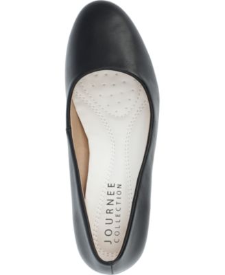 Women's Luu Round Toe Pumps