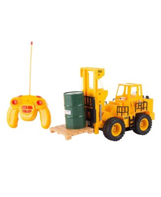 Trademark Global - Remote Control Toy Forklift– 1:24 Scale, Fully Functional RC Fork Truck with Lights and Sound, Includes Pallet, Pretend Barrel for Kids by