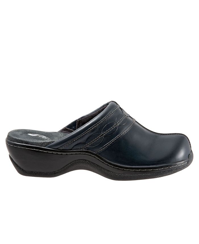 softwalk abby clog