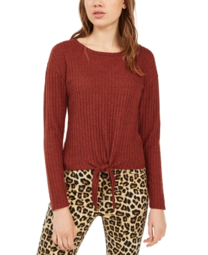 Almost Famous Juniors V Back Tie Front Top In Umber Modesens