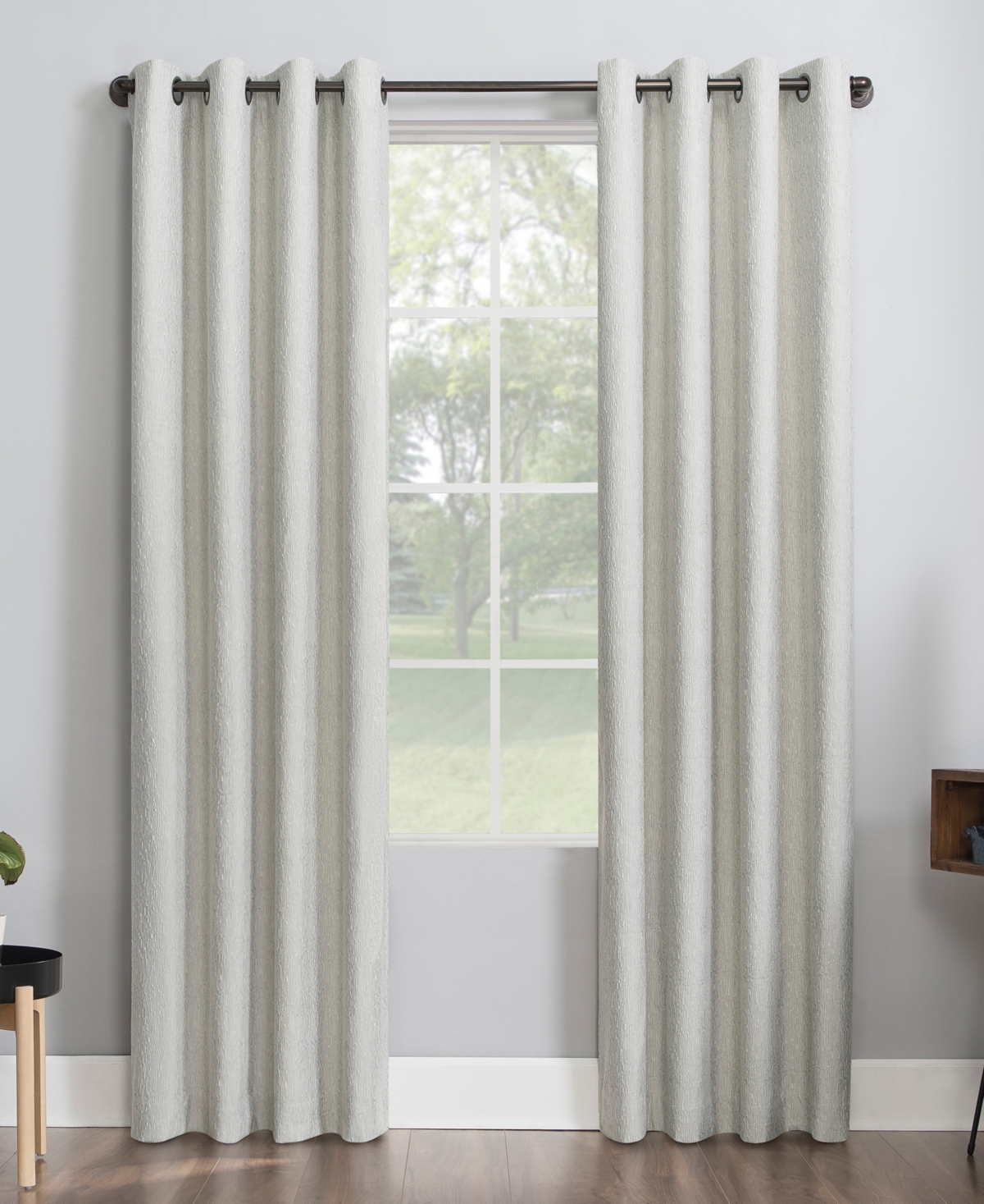 Sun Zero Noir Dimensional Thermal Extreme 100% Blackout Grommet Curtain Panel