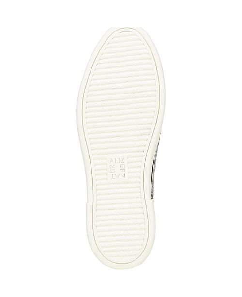 naturalizer zola slip on sneaker