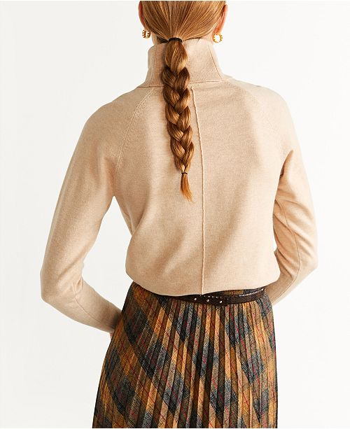 mango turtleneck