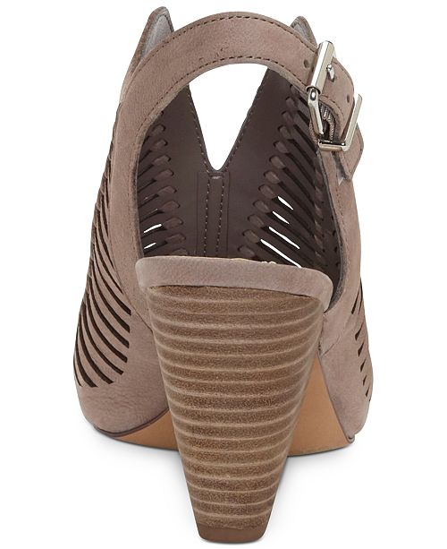 vince camuto earinan