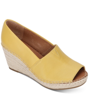 Gentle Souls By Kenneth Cole Women's Charli A-line 2 Espadrille Wedges Women's Shoes In Pale Yellow