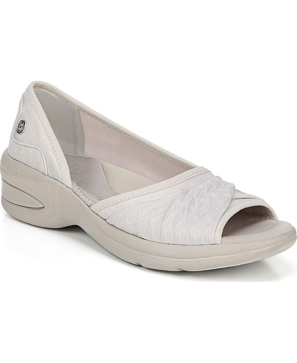 where can you buy bzees shoes
