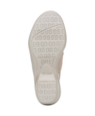 bzees mirage sandal