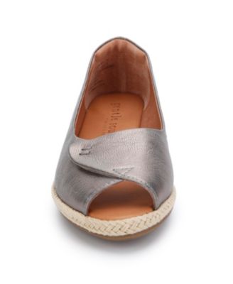 gentle souls luci wedge