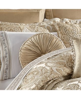 Sandstone Tufted Decorative Pillow, 15" Round