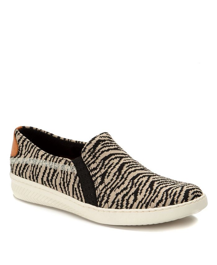 baretraps slip on sneakers
