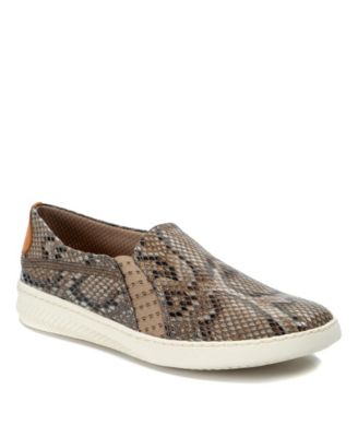 baretraps tennis shoes