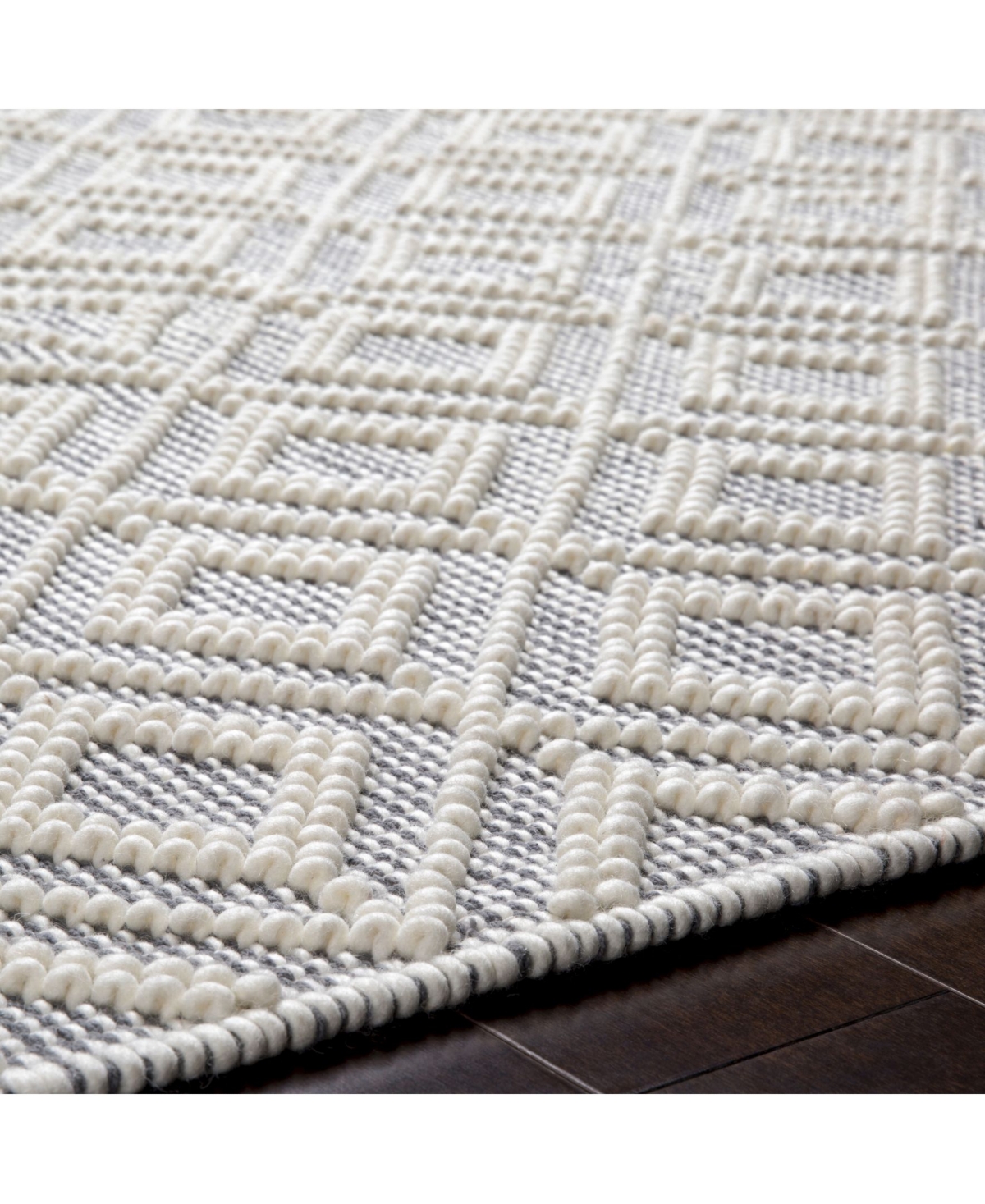 Closeout! Surya Farmhouse Tassels Fts-23037'6
