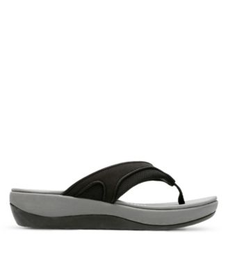 clarks cloud flip flops