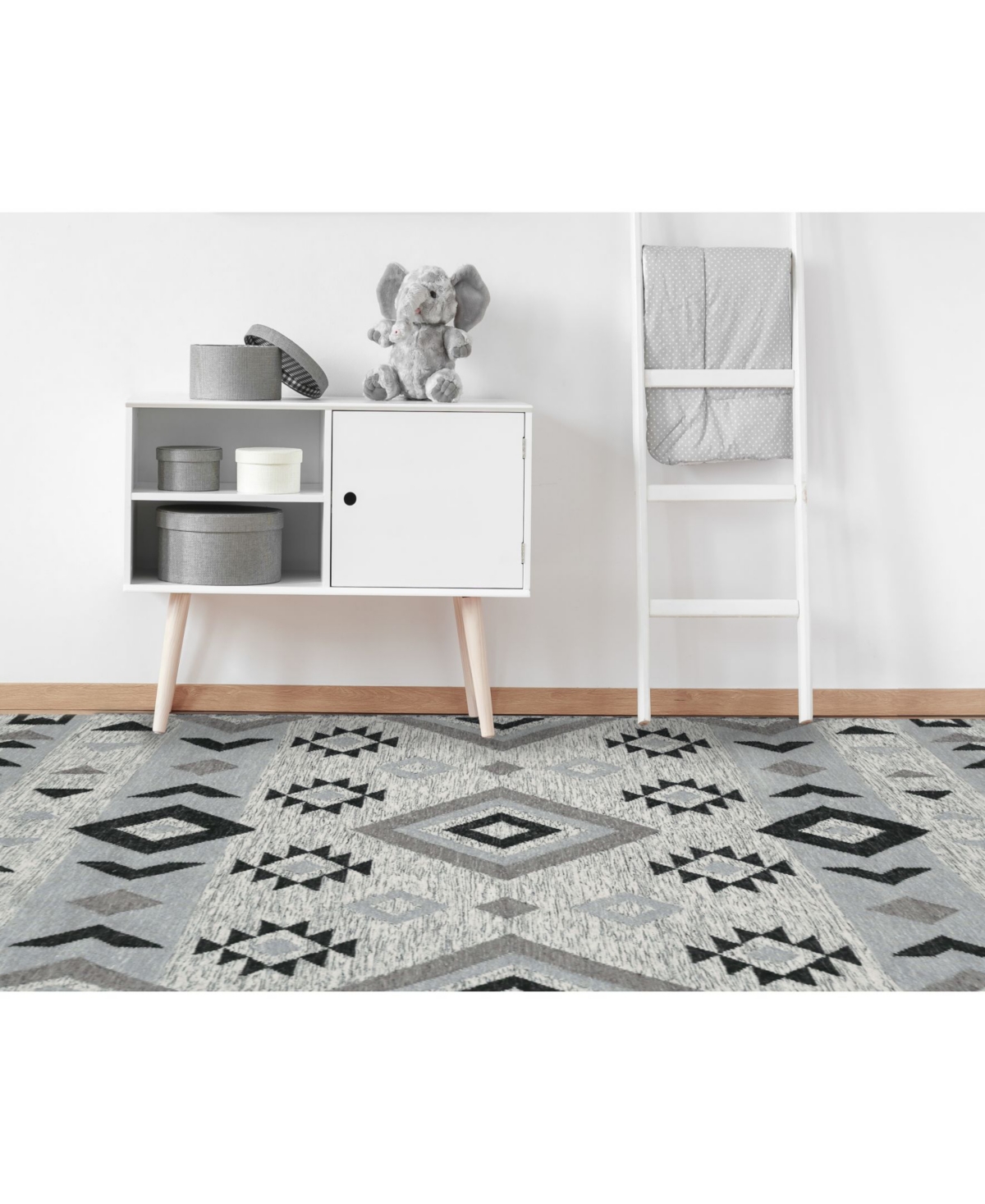 Amer Rugs Artifacts Ari-3Area Rug - Silver