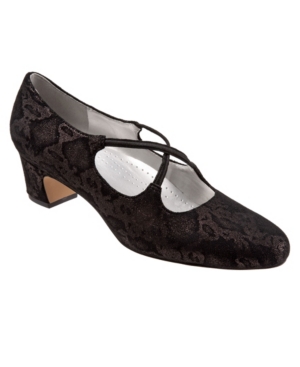 image of Trotters Jamie Pump Women-s Shoes