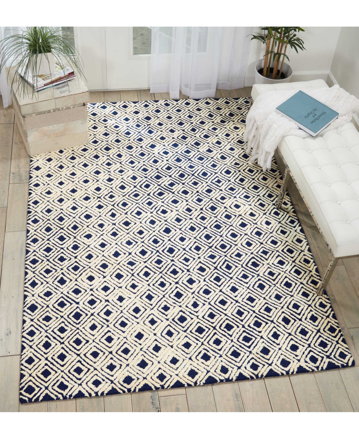 Nourison Home Deco Mod DEC02and Ivory Area Rug - Navy/ivory