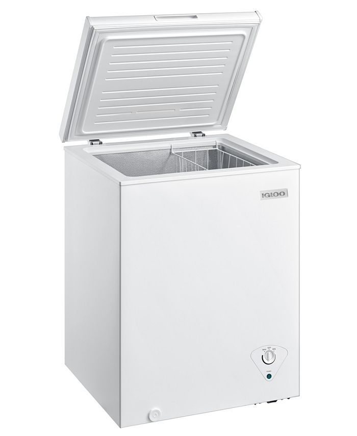 Igloo ICFMD50WH 5.0 Cu. Ft. Chest Freezer, White Macy's