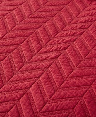 CLOSEOUT! Herringbone Stitch Quilt Sets